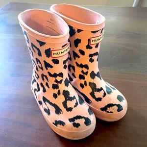 Baby girl hunter rain boots size 5 pink leopard